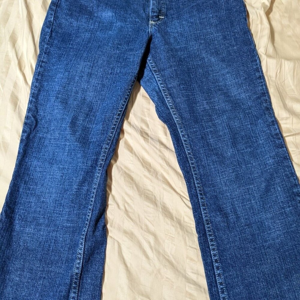 Lee Riders Women's Jeans Size 10P Boot Cut Pants 30” Waist SLIMMING